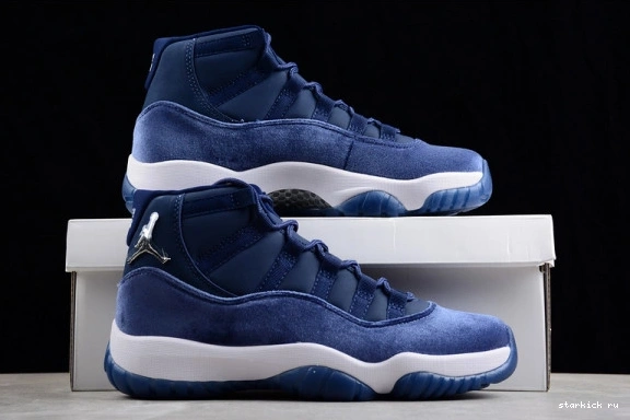 AR0715-441 AR0715-441 11 Midnight Jordan Navy Retro 0312